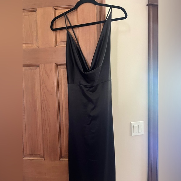 Dress - Picture 4 of 6